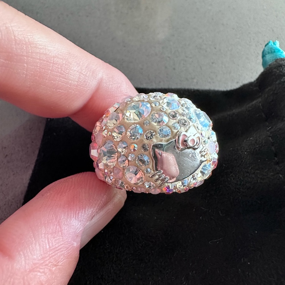 Swarovski hello kitty gemstone ring. Very good condition super cute.